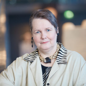 Frau Dr. Sylvia Schoske, Leitende Direktorin