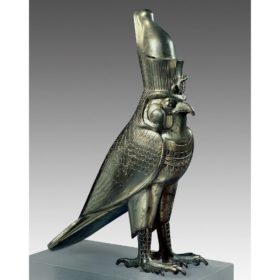 Kultbild des Gottes Horus als Falke mit Doppelkrone