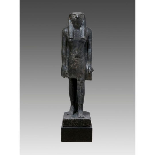 Stand-Schreit-Figur des Gottes Horus