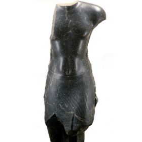 Torso einer Stand-Schreit-Statue