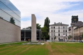 Außenansicht Portalwand Museumseingang