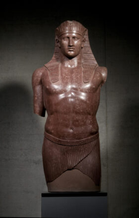 Ägyptisierende Stand-Schreitfigur des Antinoos, Günstling Kaiser Hadrians
