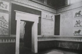 Der Assyrische Saal der Glyptothek von innen