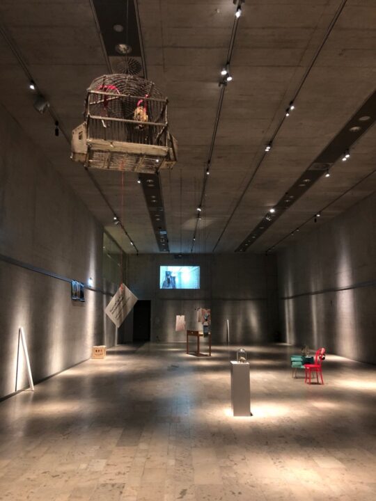 Sonderausstellungsraum mit Installation von Ruth Geiersberger
